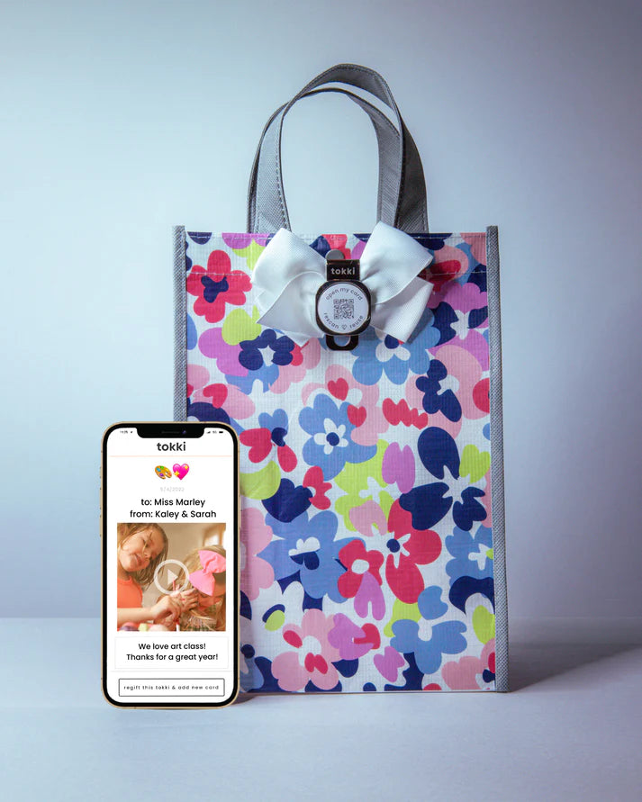 Play | Qr Card + Gift Bag