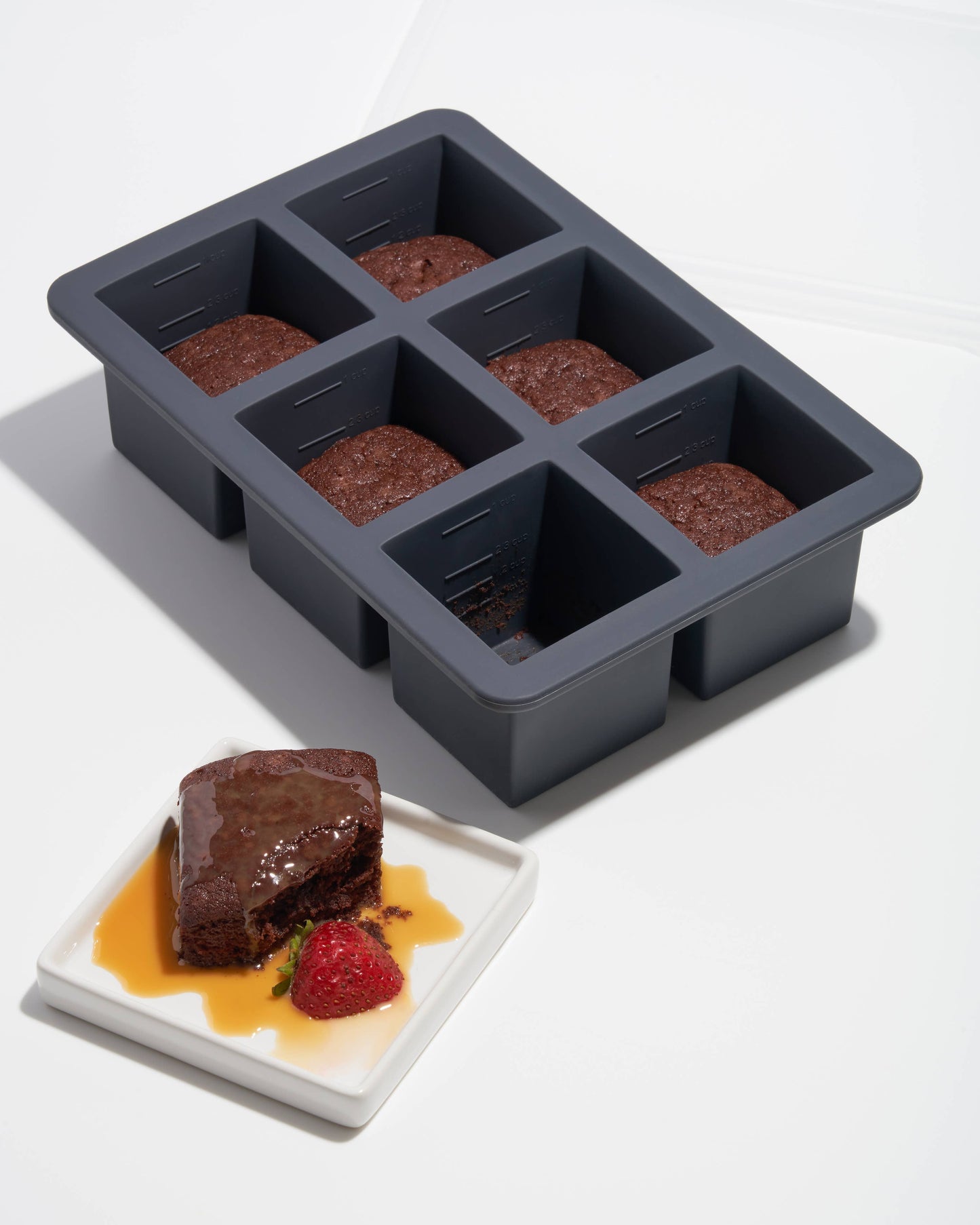 W&P - Cup Cube Silicone Food Storage Meal Prep: Charcoal / 6 Cube
