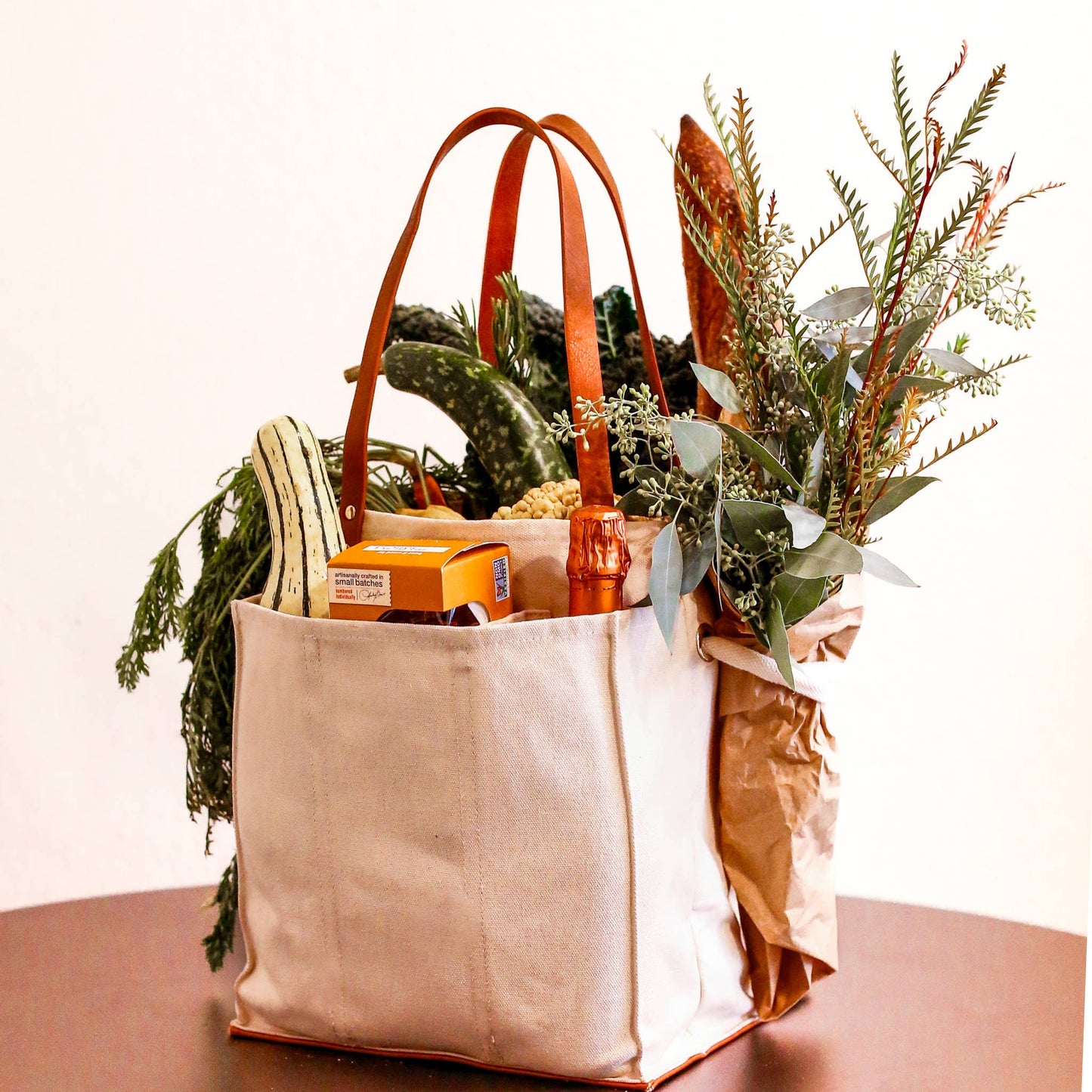 CapaBunga® Heavy-Duty Canvas Tote Bag | Reusable Multi-Pocket Market Tote with Brown Handles & Base