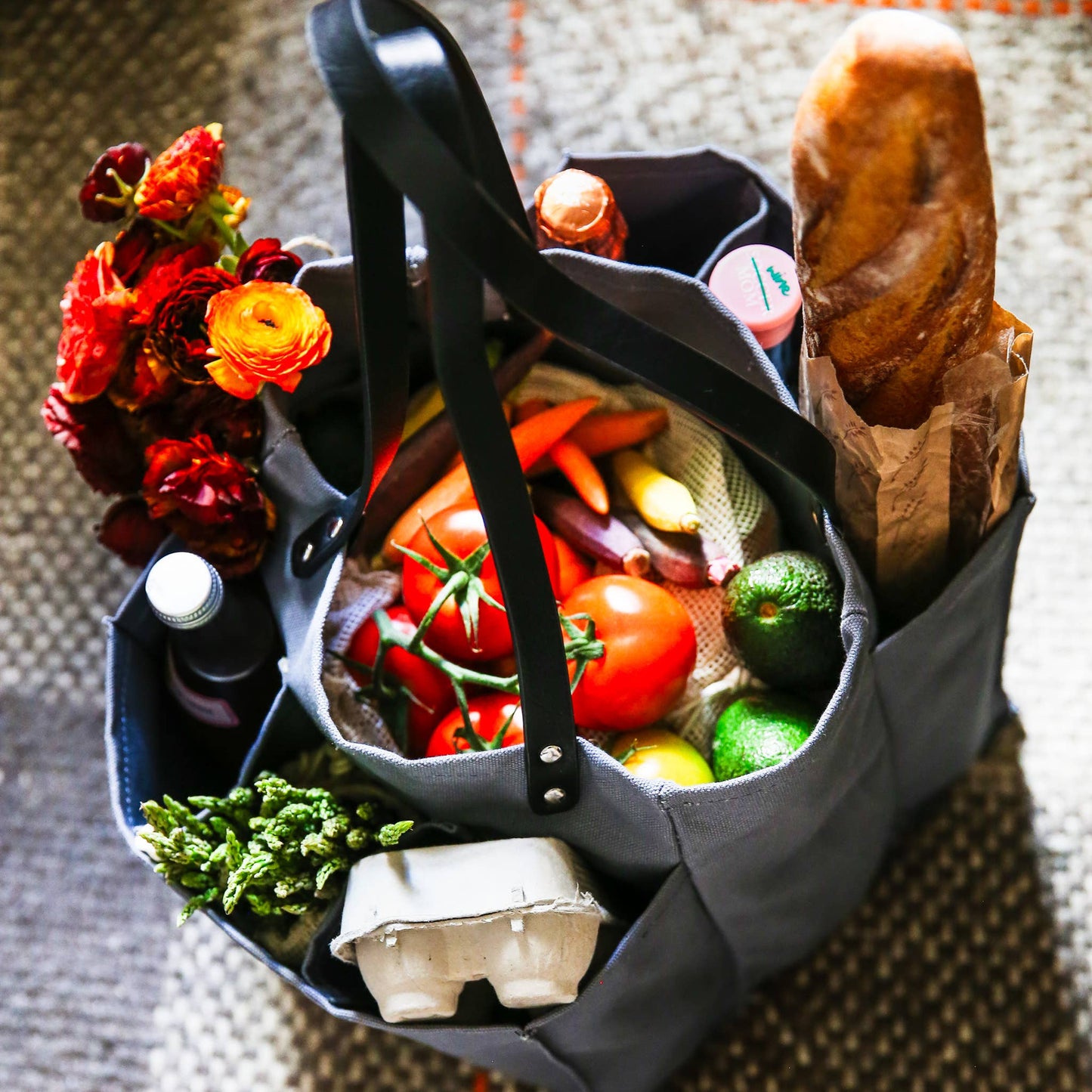 CapaBunga® - Reusable Multi-Pocket Market Tote : Natural with Vegan Leather Handles and Base