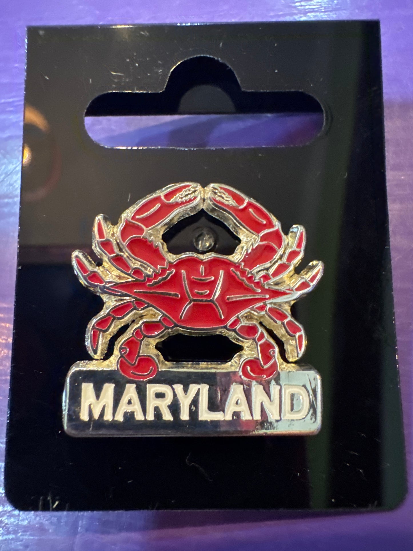 Lapel Pin Red Crab Maryland