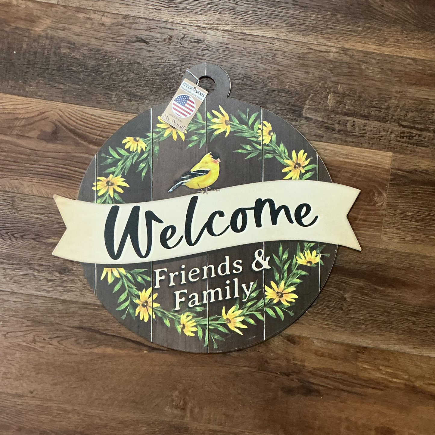 My Word! Adoornament - Welcome Friends & Family W/Finch