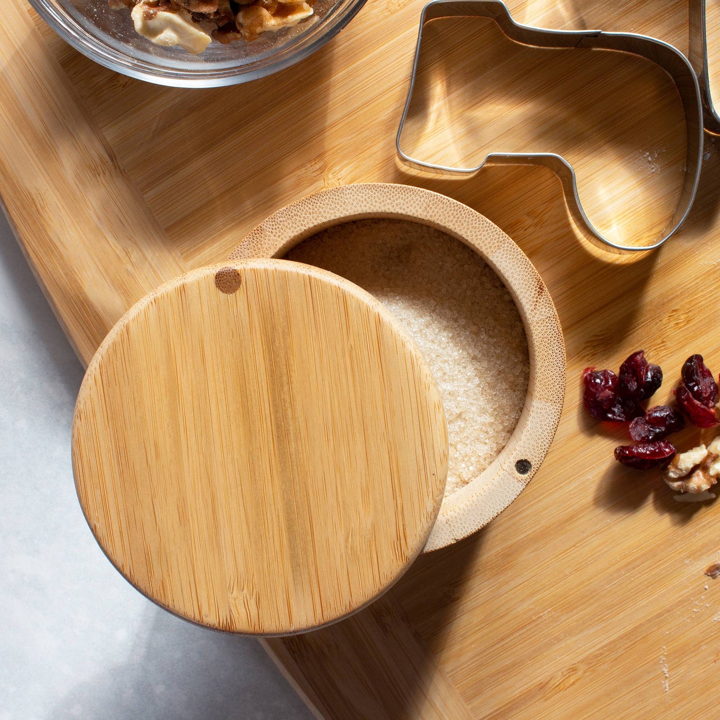 Salt Cellar Spice Storage Box with Magnetic Swivel Lid