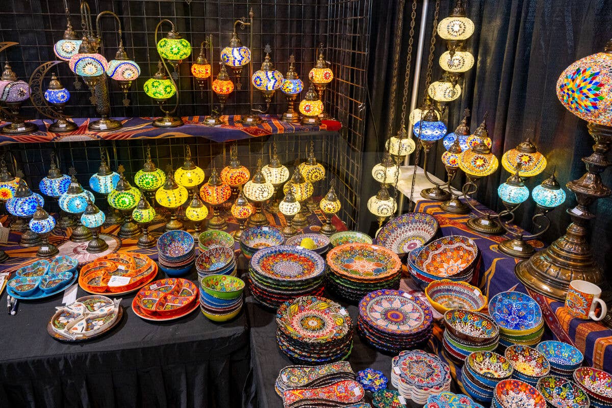 Import Corner -  10" Ceramic Embossed Plate