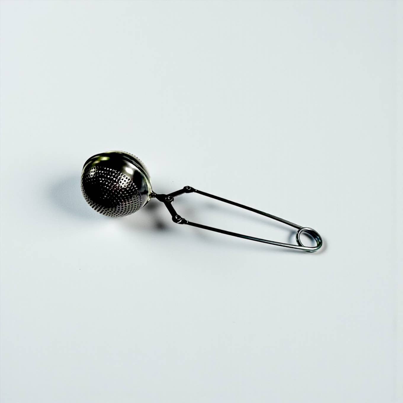 Stainless Steel Tea Strainer | Faire Market Bestseller: Rose Gold