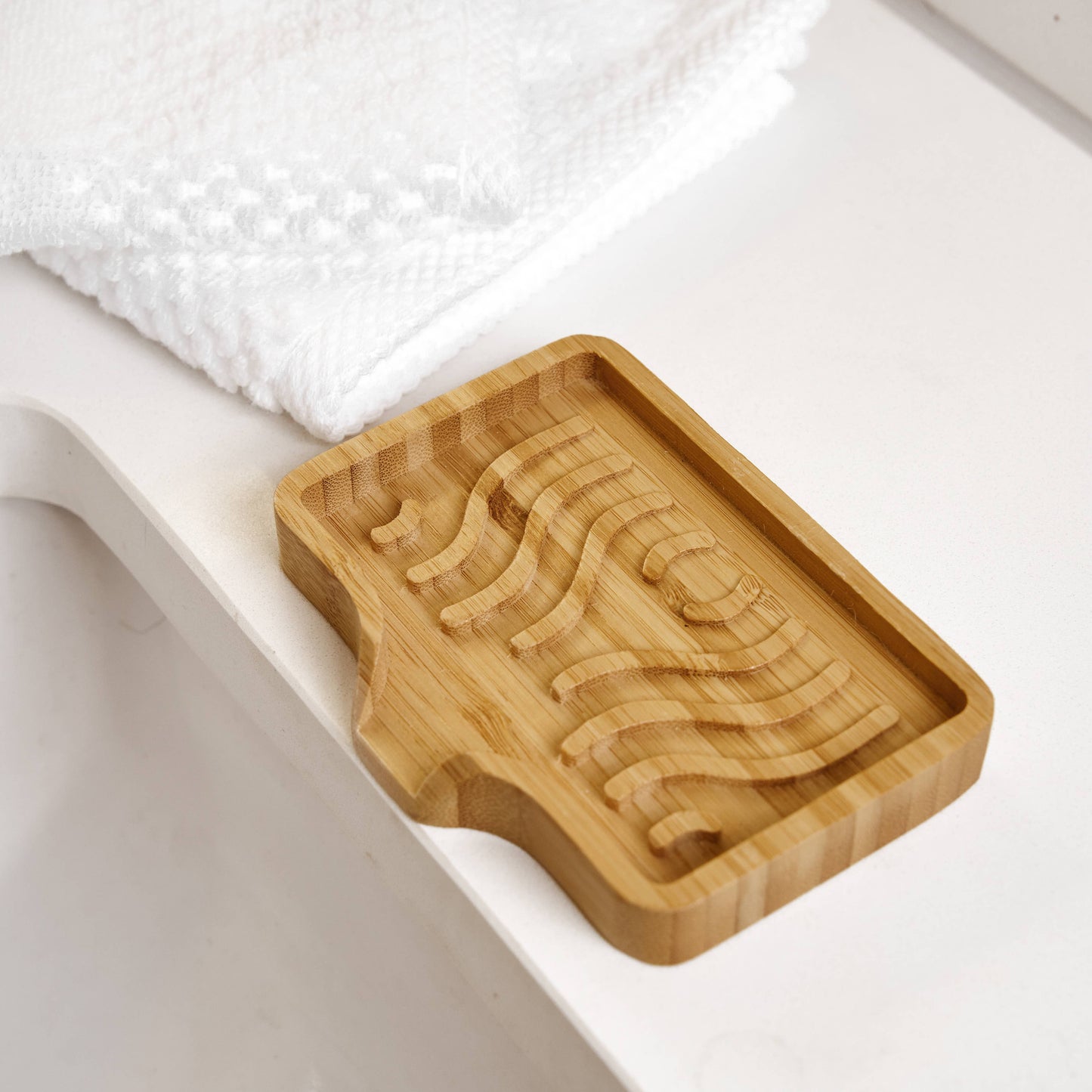 Bamboo Soap Lift | Wavy | Faire Market Bestseller