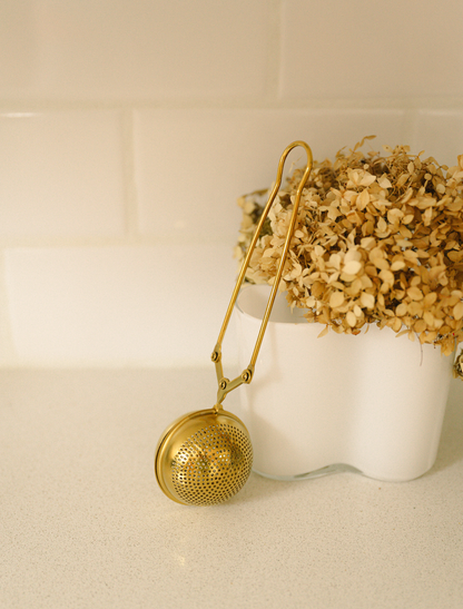 Stainless Steel Tea Strainer | Faire Market Bestseller: Rose Gold